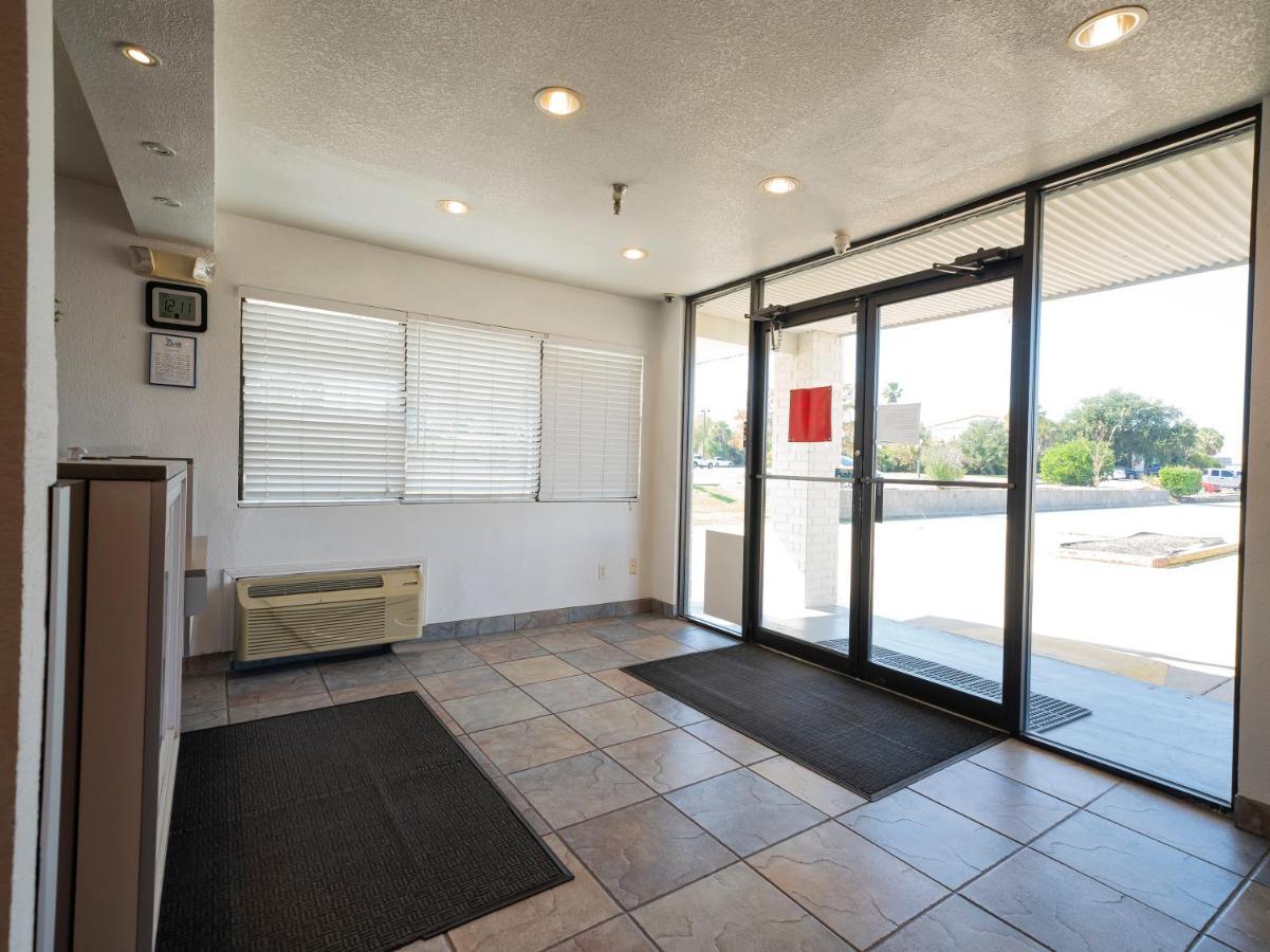 Americas Best Value Inn & Suites Humble Buitenkant foto