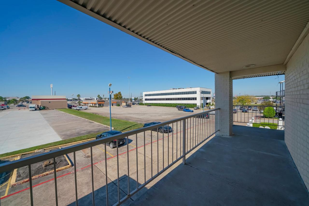 Americas Best Value Inn & Suites Humble Buitenkant foto