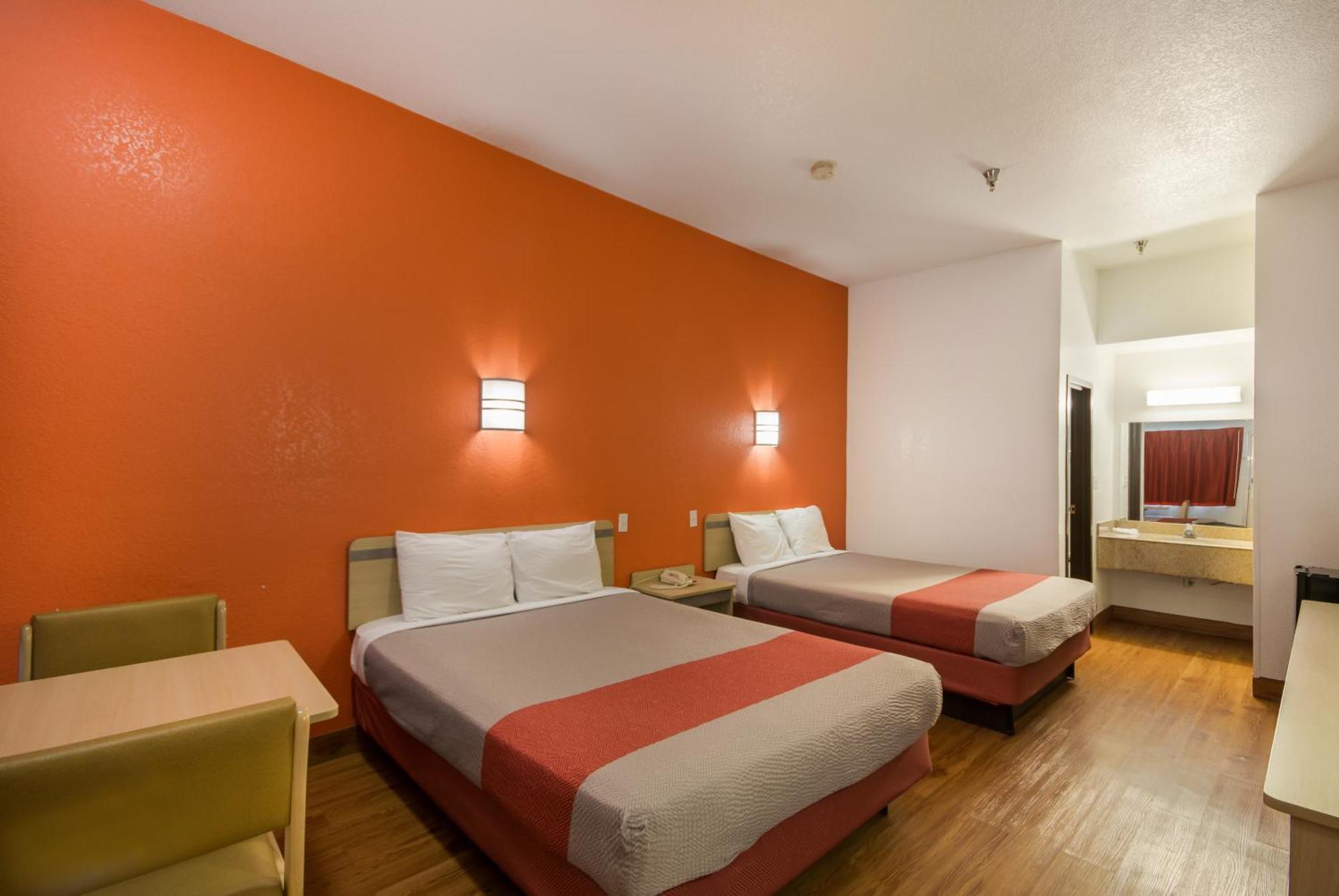 Americas Best Value Inn & Suites Humble Buitenkant foto