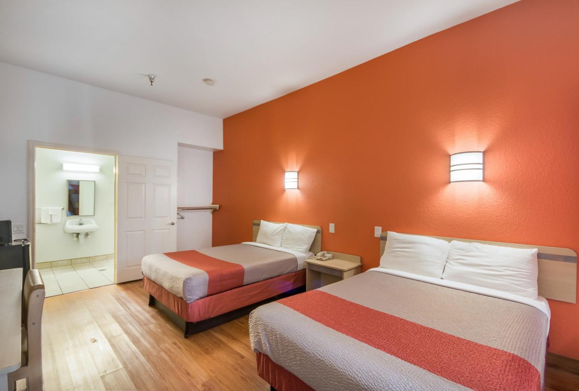 Americas Best Value Inn & Suites Humble Buitenkant foto