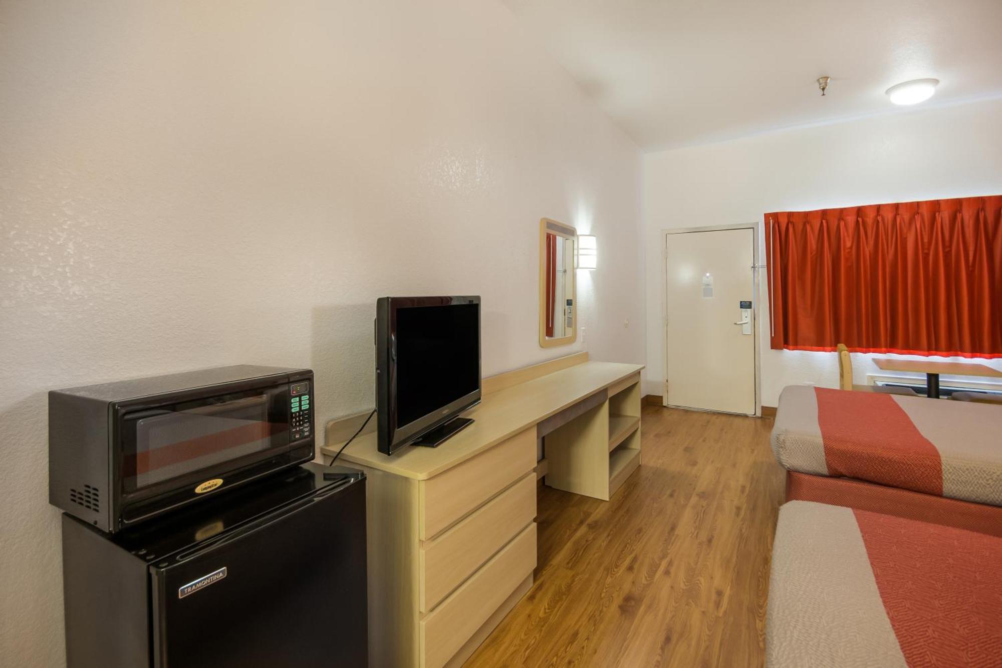 Americas Best Value Inn & Suites Humble Buitenkant foto