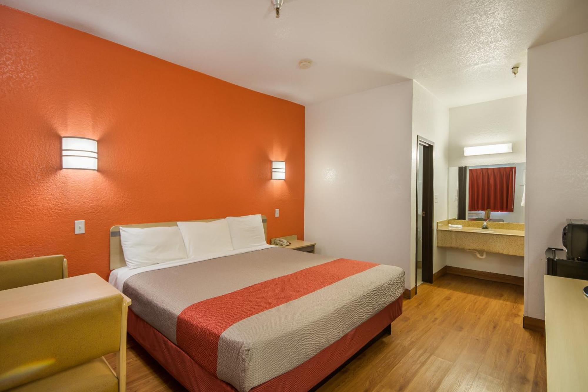 Americas Best Value Inn & Suites Humble Buitenkant foto